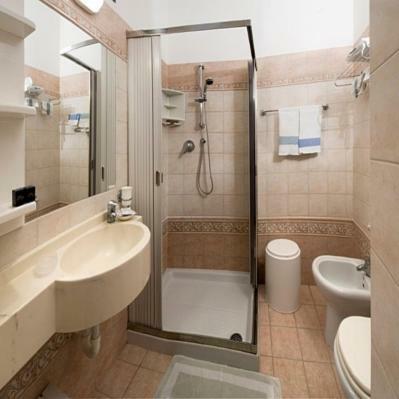 Hotel Alba Serena 米萨诺阿德里亚蒂科 外观 照片